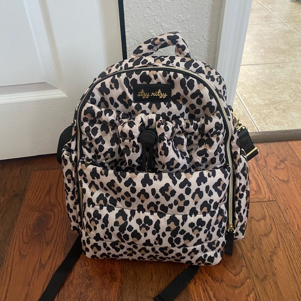 Itzy ritzy dream backpack leopard